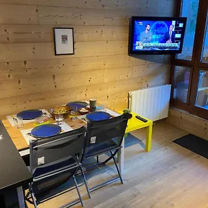 Confortable Style Chalet, Lary Soulan Centre Village, 6 Nuits Minimum Saint-Lary-Soulan