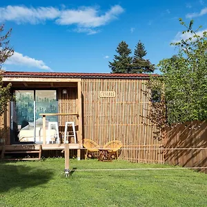 lescale-les-lodges-de-praly.hotels-rhonealpes.com/